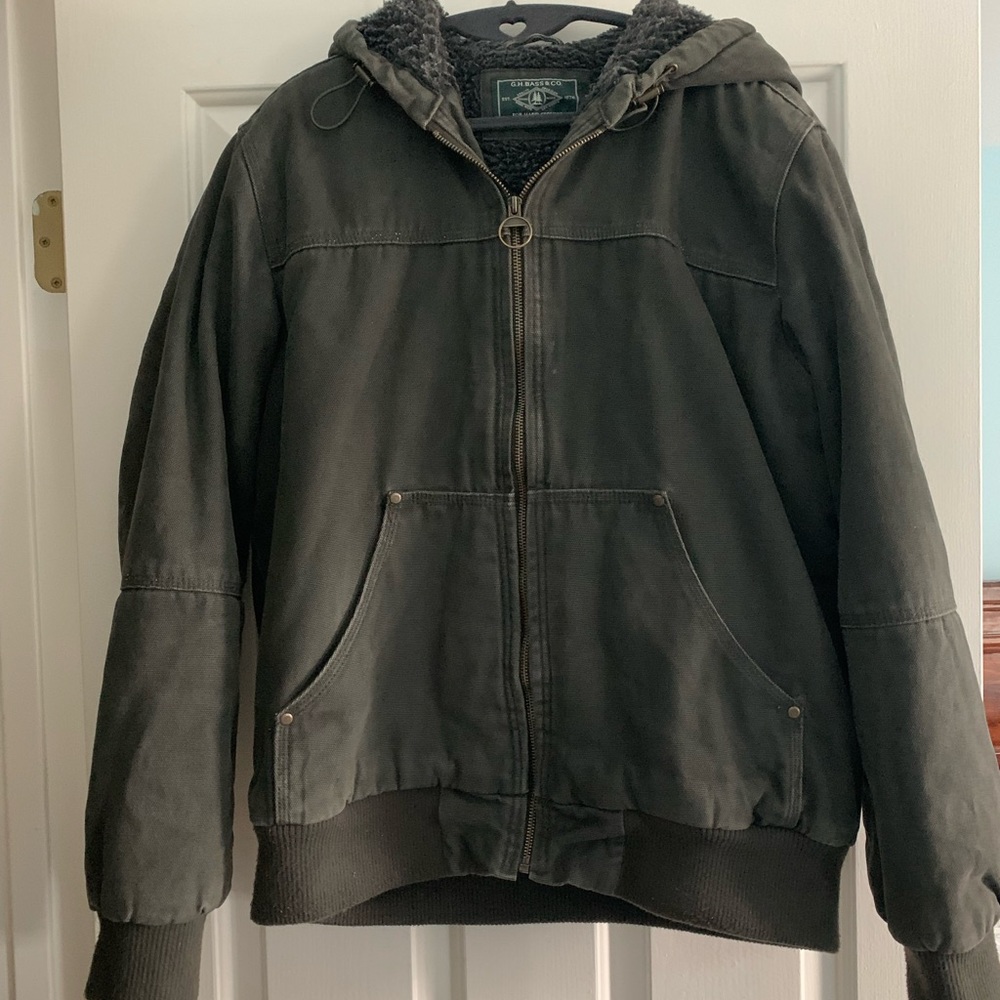 Men’s medium fleece lined jacket with hood. Very warm in EXCELLENT condition!